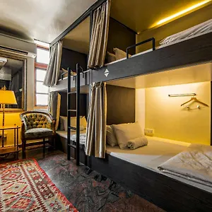Capsulehotel Atelier